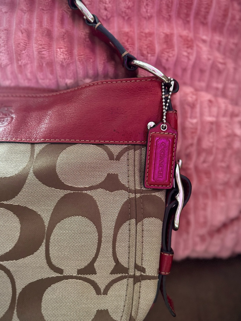 Coach Red Zoe Hobo Bag ✨ - Picture 3 of 8